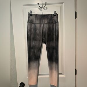 Calia By Carrie Underwood Green & Peach High-Rise Ombre Leggings Size Medium